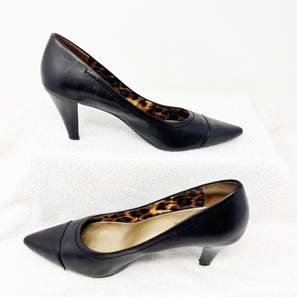 Anne Klein lflex black Lointed  toes leather heels - Picture 8 of 10